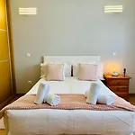 Reis House Ferienhaus Torre de Dona Chama