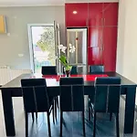 Ferienhaus Reis House