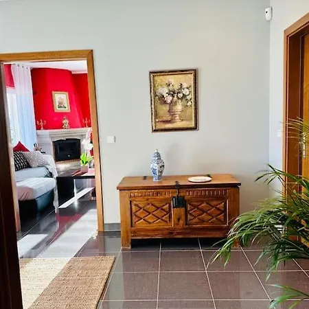 Сasa de vacaciones Reis House