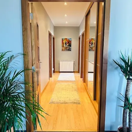 Reis House Vakantiehuis Torre de Dona Chama