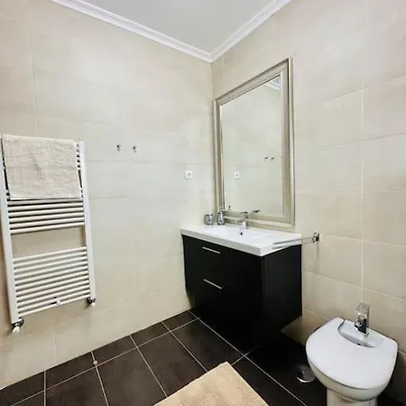 Reis House Torre de Dona Chama