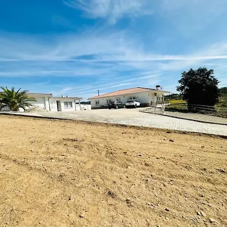 Vakantiehuis Reis House *