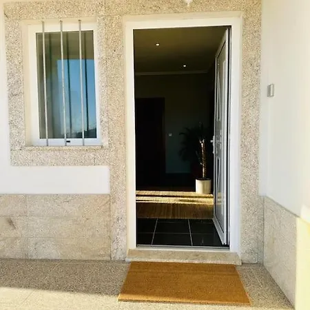 Reis House * Torre de Dona Chama