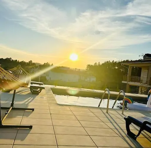 Сasa de vacaciones Reis House