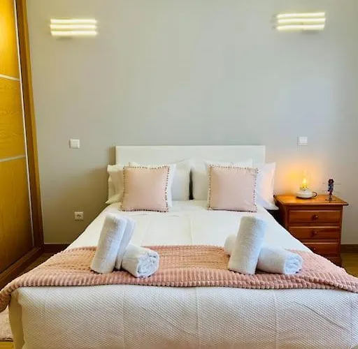 Reis House Ferienhaus Torre de Dona Chama