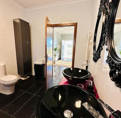 Reis House * Torre de Dona Chama