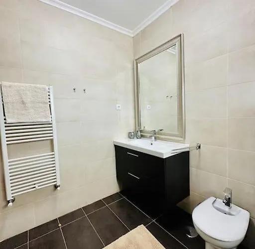 Reis House Torre de Dona Chama