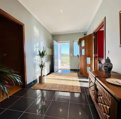 Reis House Ferienhaus Torre de Dona Chama